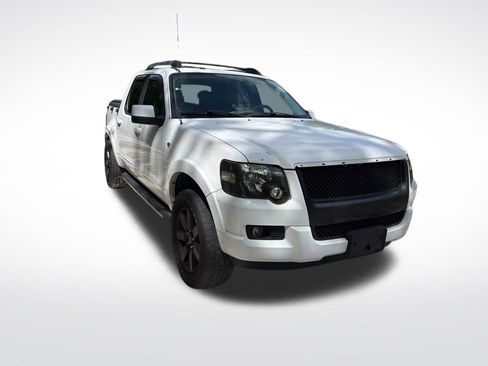 Used 2007 Ford Explorer Sport Trac Limited image 2