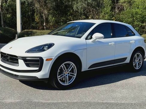 Used 2024 Porsche Macan image 4