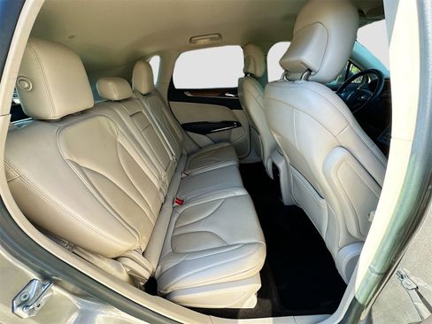 Used 2017 Lincoln MKC Select w/ Select Plus Package image 25