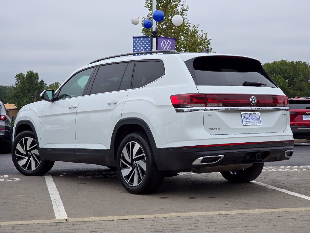 Used 2025 Volkswagen Atlas SE AWD/4WD image 18