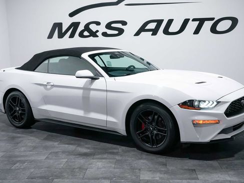 Used 2022 Ford Mustang Premium RWD image 7