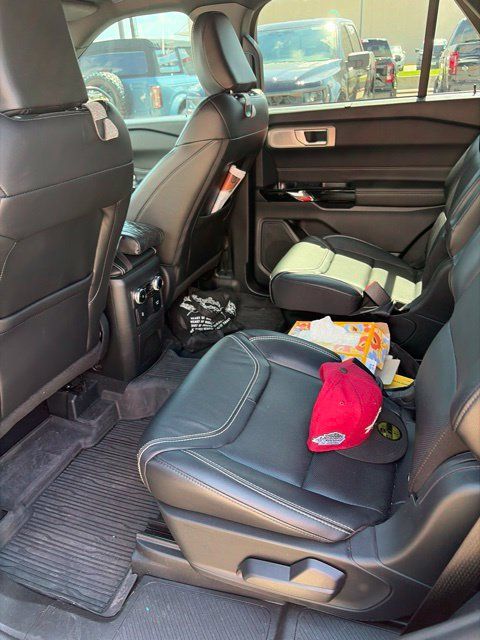 Used 2024 Ford Explorer ST w/ Equipment Group 401A AWD/4WD image 3