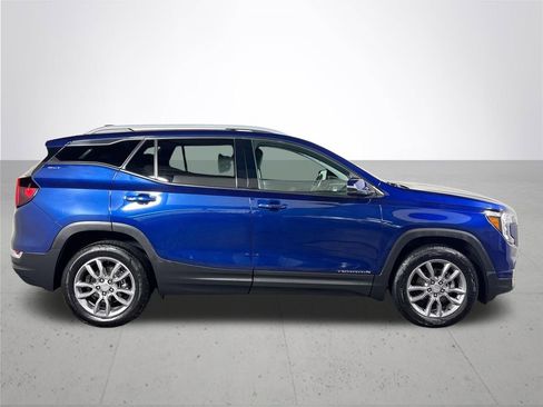 Used 2023 GMC Terrain SLT image 5