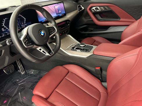 Used 2025 BMW 230i Coupe w/ M Sport Package RWD image 4