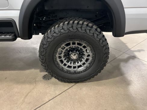 Used 2024 Ford F250 Lariat w/ Lariat Ultimate Package image 41