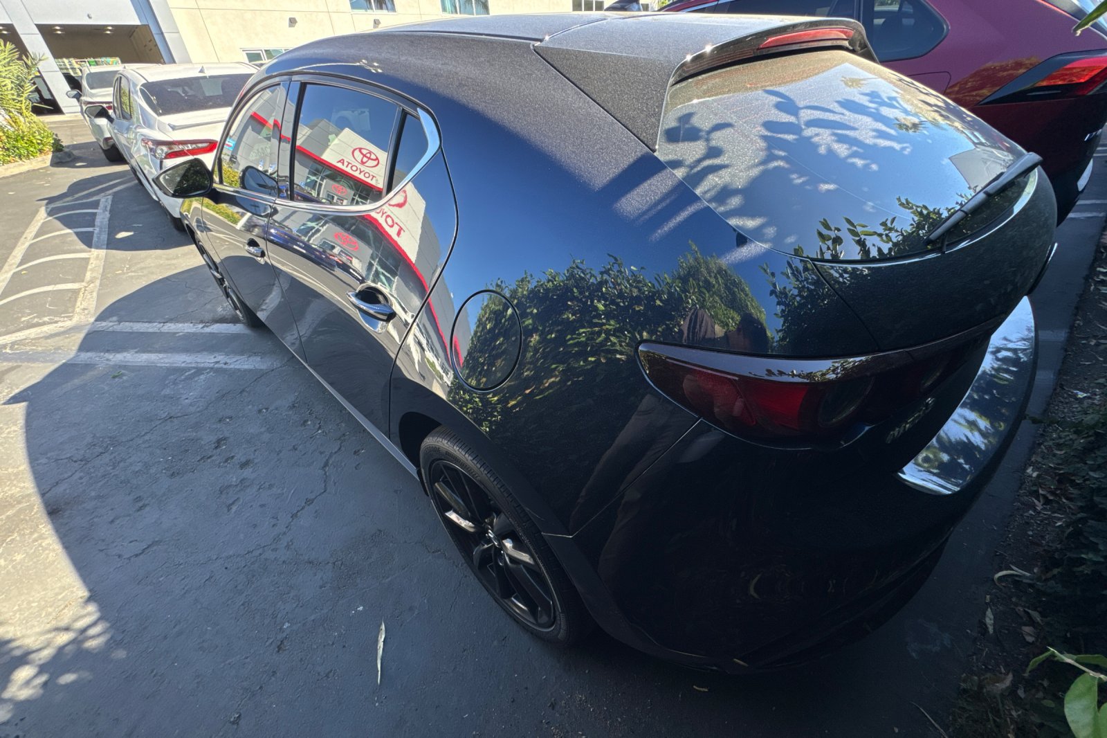 Used 2020 MAZDA MAZDA3 Hatchback w/ Premium Package FWD image 6