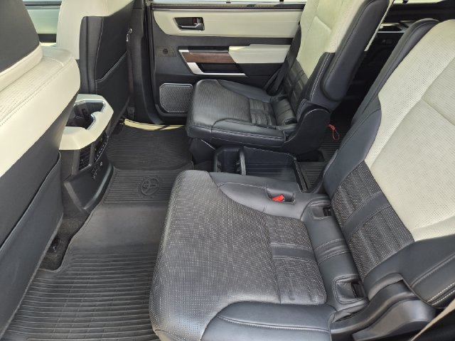 Used 2023 Toyota Sequoia Capstone AWD/4WD image 29