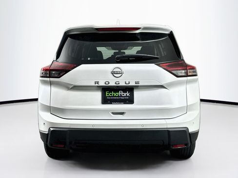 Used 2025 Nissan Rogue SV FWD image 7