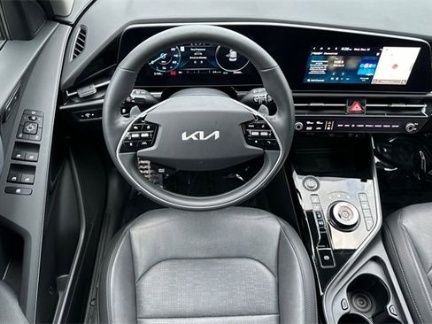 Used 2023 Kia Niro Wave image 16