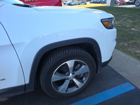 Used 2020 Jeep Cherokee Limited image 13