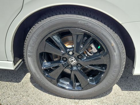 Certified 2023 Honda Odyssey Sport image 9