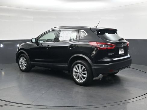 Used 2020 Nissan Rogue Sport SV FWD image 10