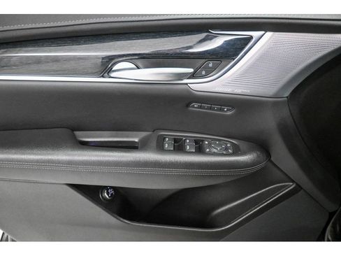 Certified 2023 Cadillac XT5 Premium Luxury w/ Technology Package image 8