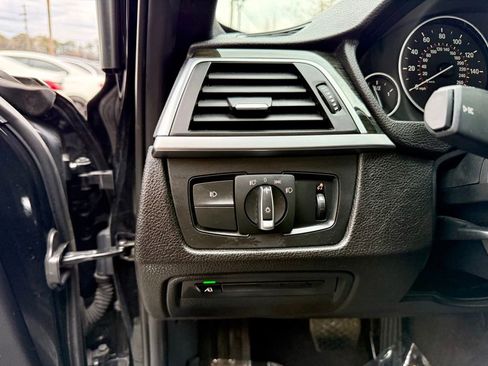 Used 2018 BMW 330i xDrive Sedan w/ Convenience Package image 13