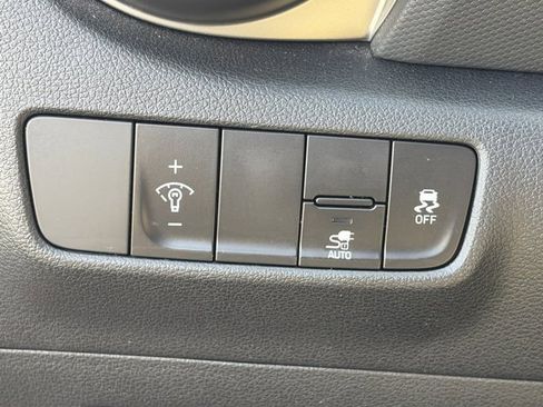 Used 2023 Hyundai Kona SEL image 18