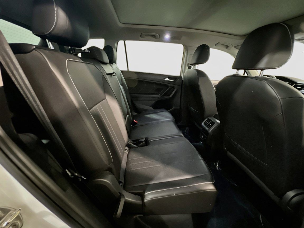 Used 2023 Volkswagen Tiguan SE FWD image 20