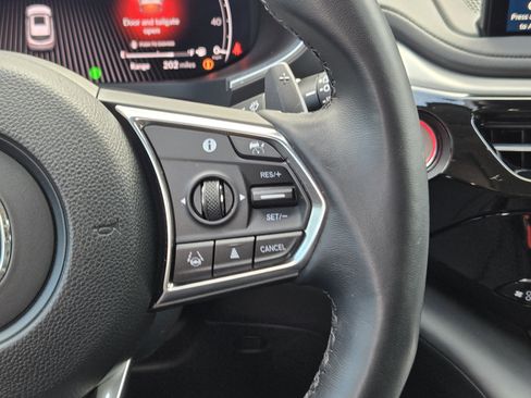 Certified 2025 Acura MDX w/ Technology Package image 30