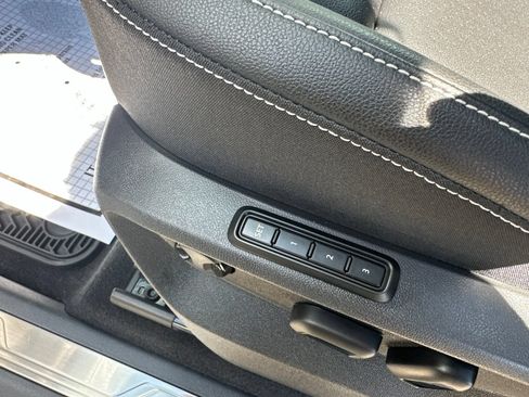 Certified 2023 Volkswagen Atlas SEL AWD/4WD image 15