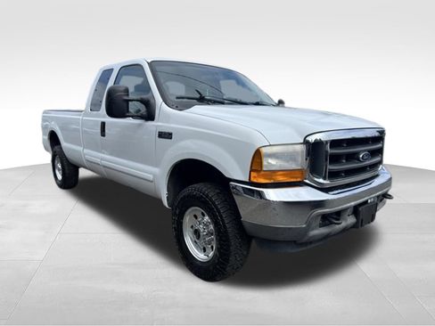 Used 2001 Ford F250 XLT AWD/4WD image 5