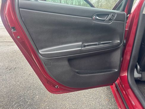 Used 2009 Chevrolet Impala LT image 19