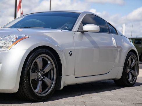 Used 2003 Nissan 350Z Touring RWD image 7