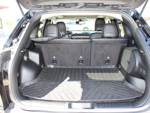 Used 2022 Jeep Cherokee Latitude w/ Sun & Sound Group AWD/4WD image 22