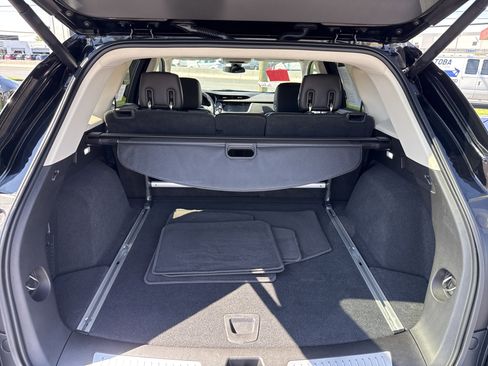 Used 2019 Cadillac XT5 Luxury image 28