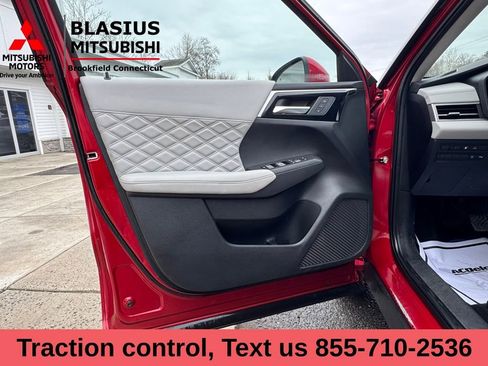 Used 2023 Mitsubishi Outlander SEL image 22
