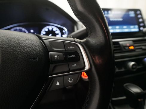 Certified 2022 Honda Accord Sport image 18