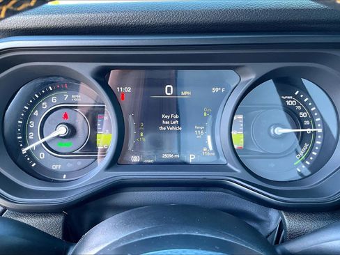 Used 2024 Jeep Wrangler Unlimited AWD/4WD image 24