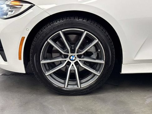 Used 2020 BMW 330i xDrive Sedan w/ Driving Assistance Package AWD/4WD image 17