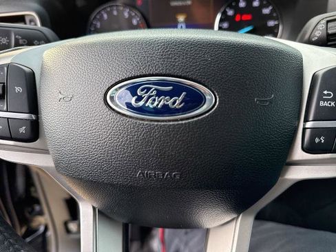 Certified 2022 Ford Explorer XLT w/ Equipment Group 202A image 27