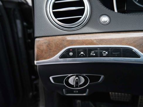 Used 2016 Mercedes-Benz S 550 4MATIC Sedan image 40