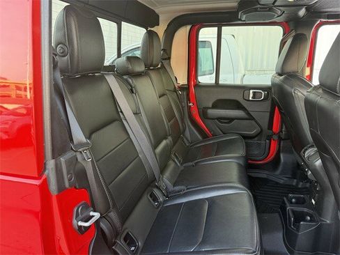 Used 2020 Jeep Gladiator Overland image 32