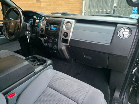 Used 2014 Ford F150 XLT w/ XLT Chrome Package image 18