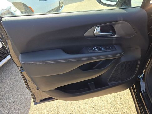 New 2026 Chrysler Voyager LX image 14