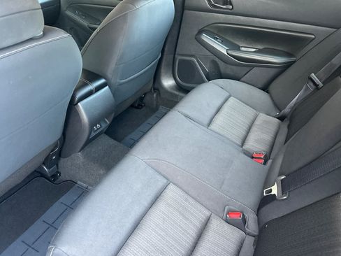 Used 2025 Nissan Altima 2.5 SV FWD image 4