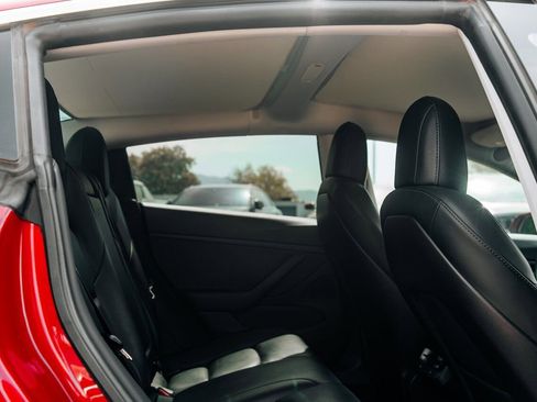 Used 2020 Tesla Model 3 Performance image 36