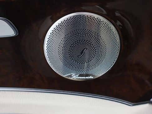 Used 2022 Mercedes-Benz E 350 4MATIC Sedan w/ Driver Assistance Package image 36