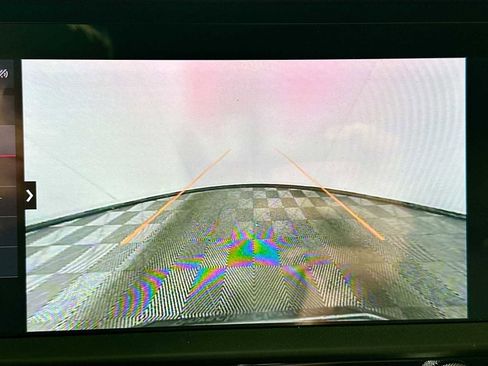 Used 2025 Porsche Macan image 18