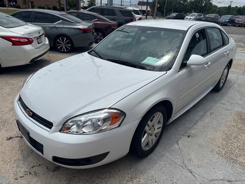 Used 2011 Chevrolet Impala LT FWD image 1