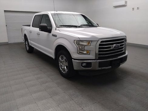 Used 2015 Ford F150 XLT w/ Equipment Group 302A Luxury RWD image 13