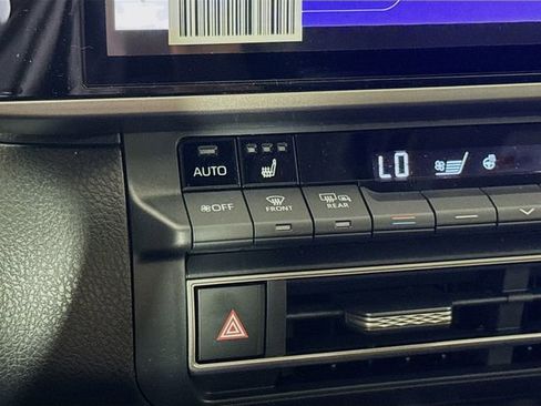New 2026 Toyota Camry XLE AWD/4WD image 19