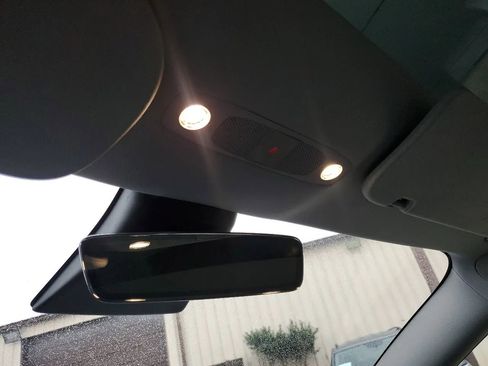 Used 2021 Tesla Model 3 Standard Range Plus image 29