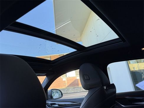 Certified 2023 BMW X4 xDrive30i w/ Convenience Package image 17