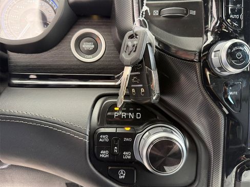 Certified 2022 RAM 1500 Limited image 30