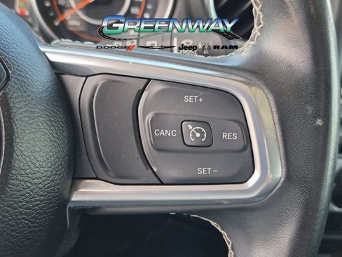 Used 2022 Jeep Wrangler Unlimited Sahara w/ LED Lighting Group AWD/4WD image 21