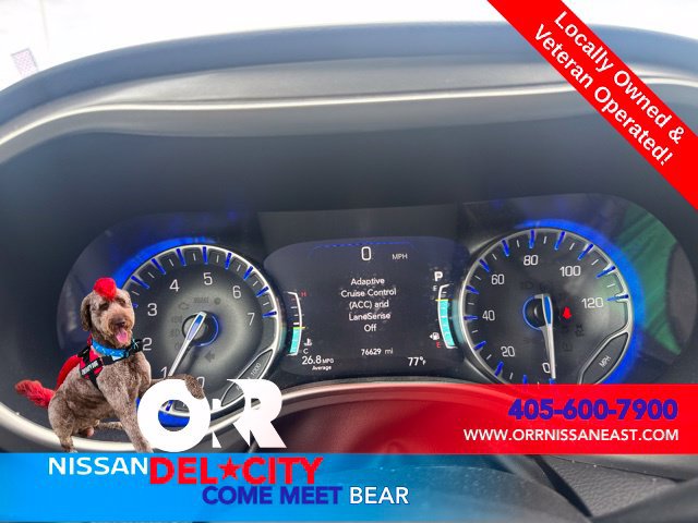 Used 2024 Chrysler Pacifica Touring-L FWD image 2