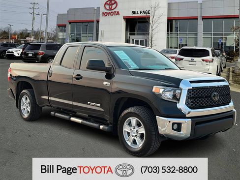 Used 2020 Toyota Tundra SR5 w/ SR5 Convenience Package AWD/4WD image 1