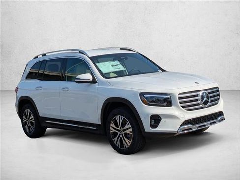 New 2025 Mercedes-Benz GLB 250 4MATIC image 7